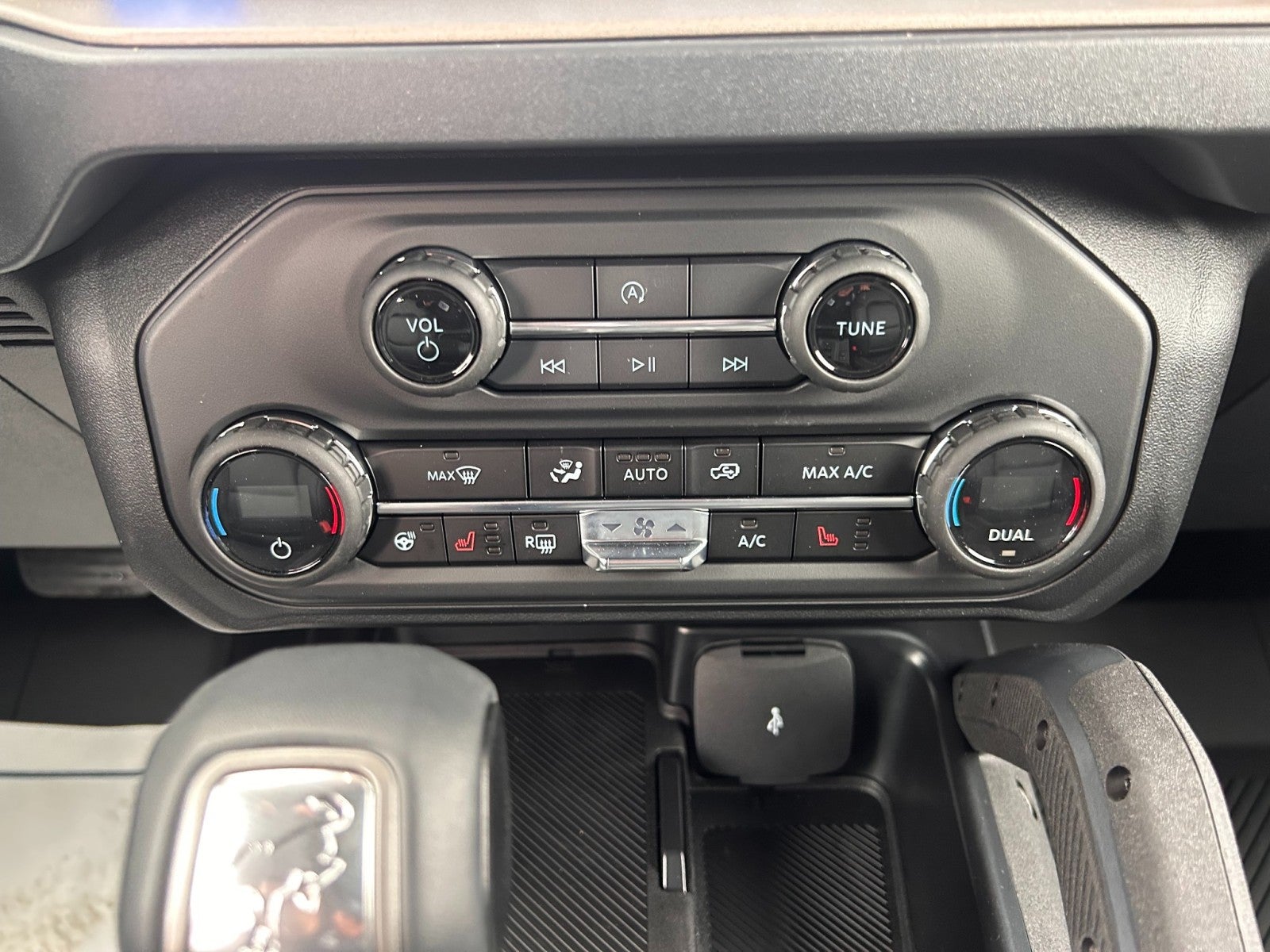 2025 Ford Bronco Outer Banks®