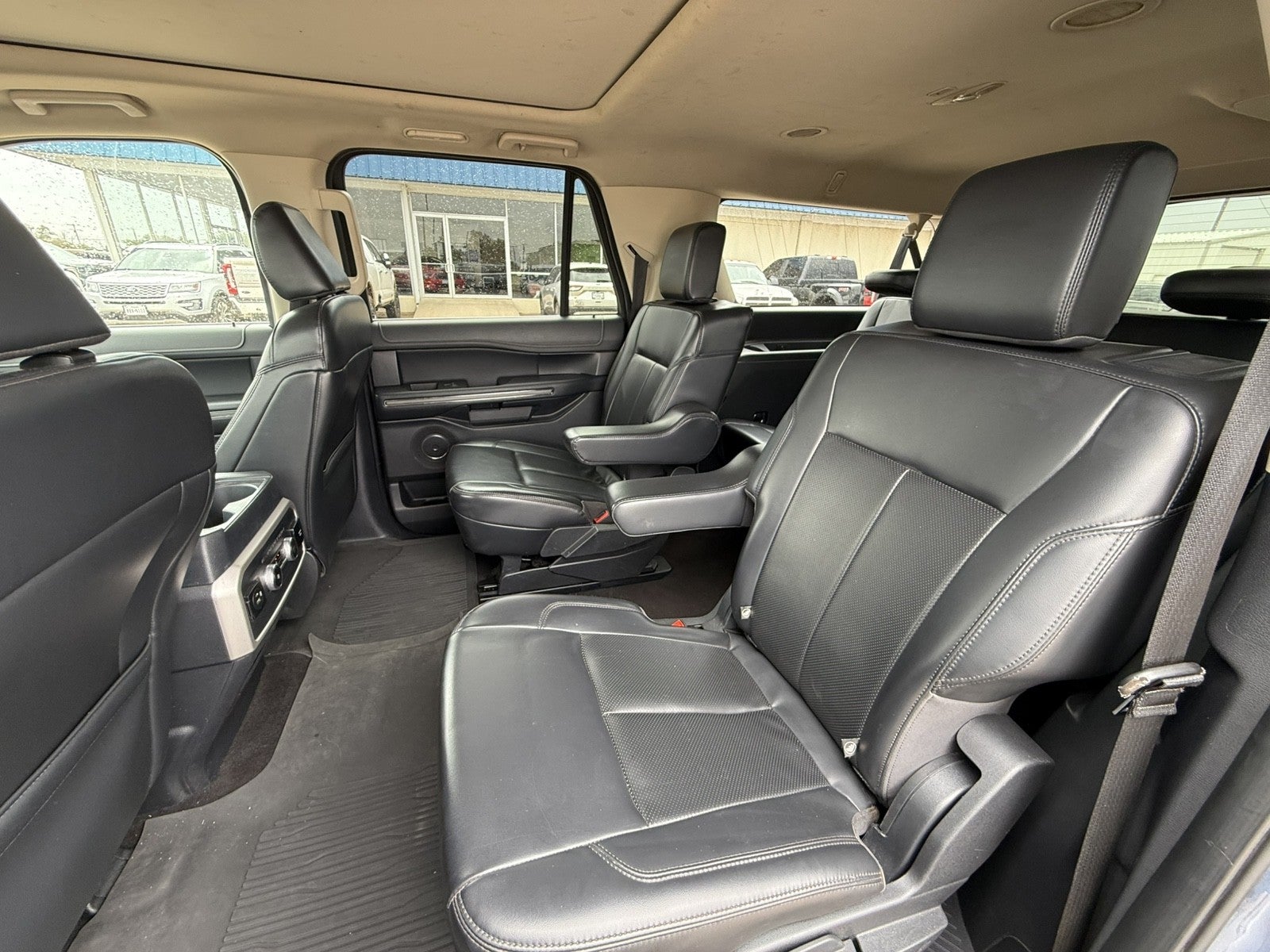 2022 Ford Expedition Max XLT