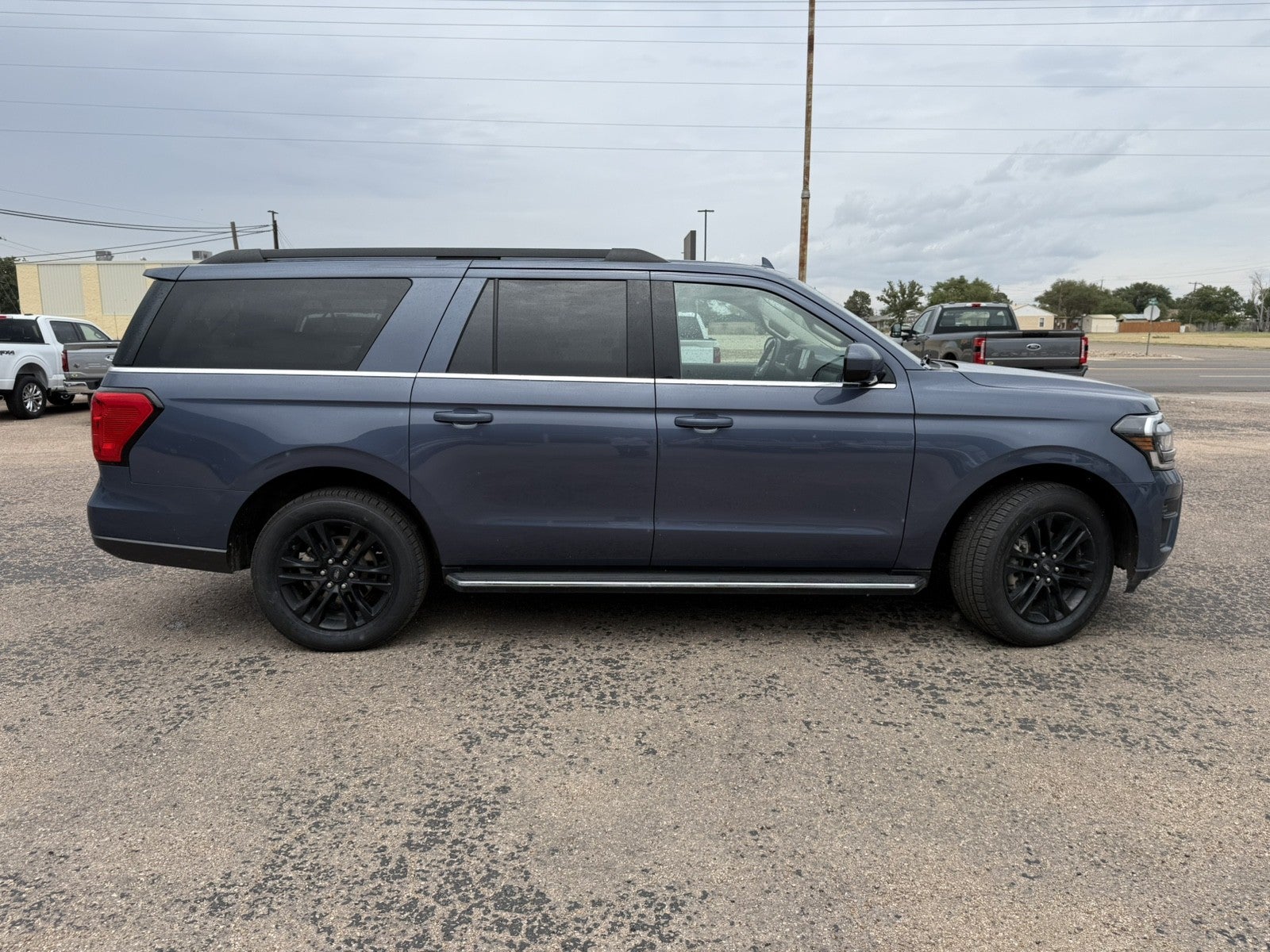 2022 Ford Expedition Max XLT