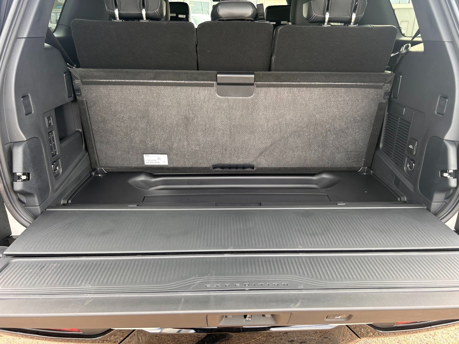 2026 Ford Expedition Platinum®