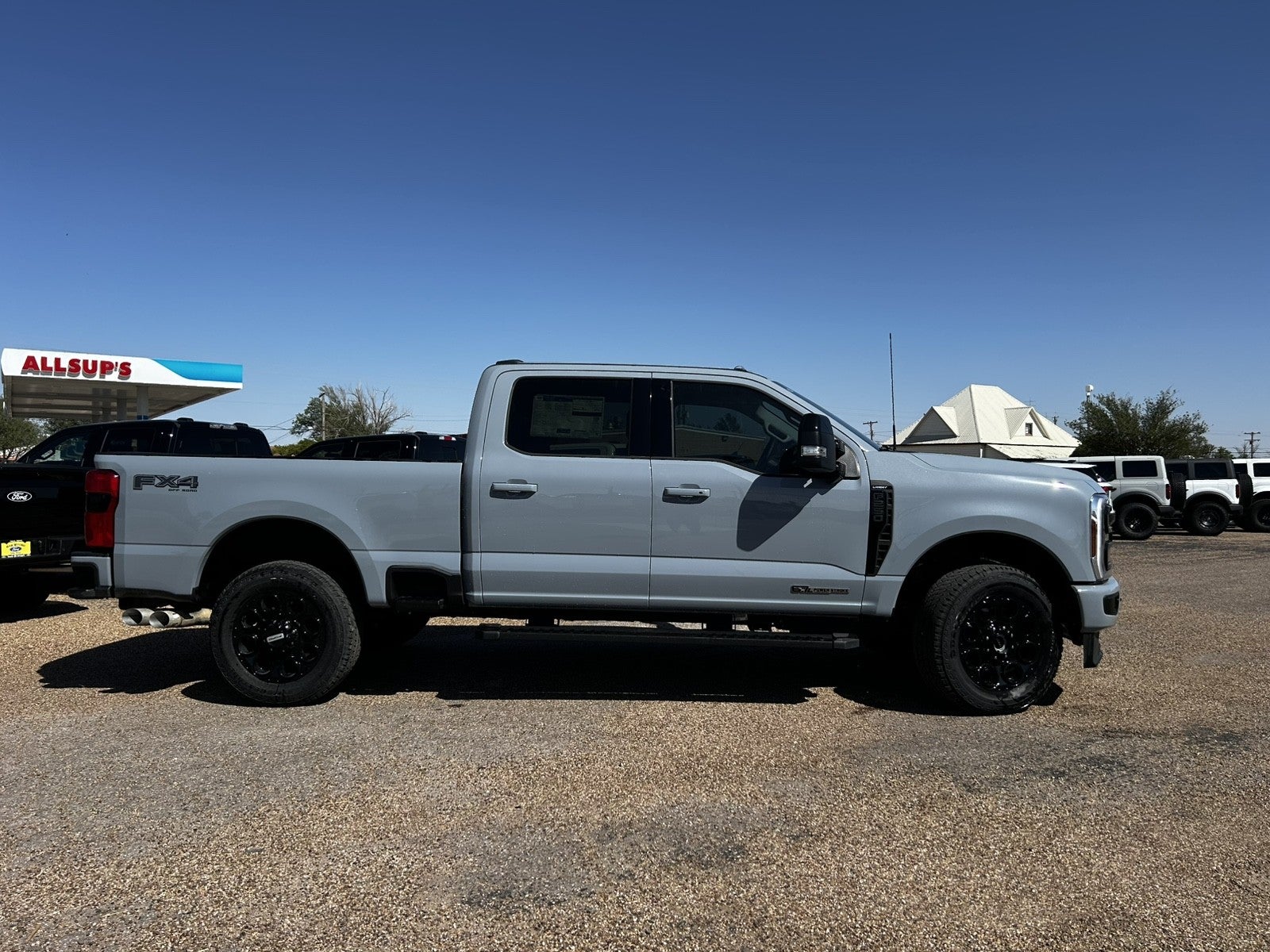 2026 Ford Super Duty F-250 SRW F-250® Lariat®