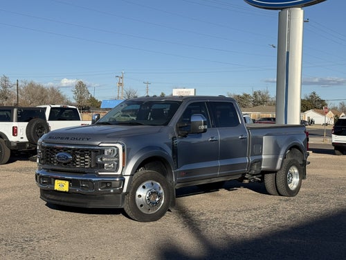 2023 Ford Super Duty F-450 DRW Lariat DRW