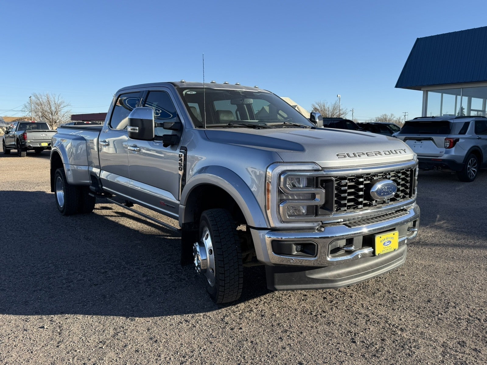 2023 Ford Super Duty F-450 DRW Lariat DRW
