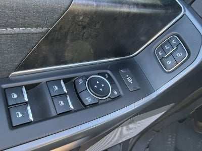 2023 Ford Super Duty F-450 DRW Lariat DRW