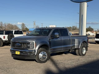 2023 Ford Super Duty F-450 DRW Lariat DRW