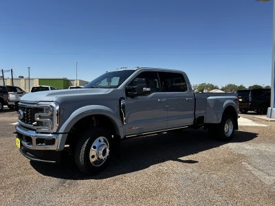 2026 Ford Super Duty F-450 DRW F-450® Lariat®