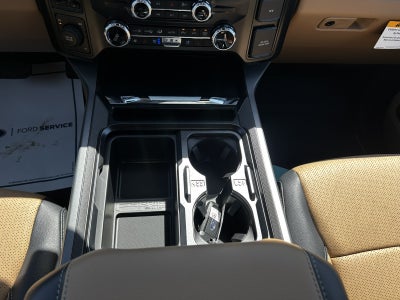 2026 Ford Super Duty F-450 DRW F-450® Lariat®