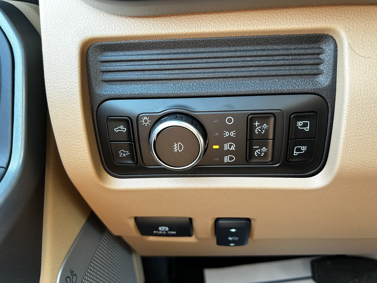 2026 Ford Super Duty F-450 DRW F-450® Lariat®