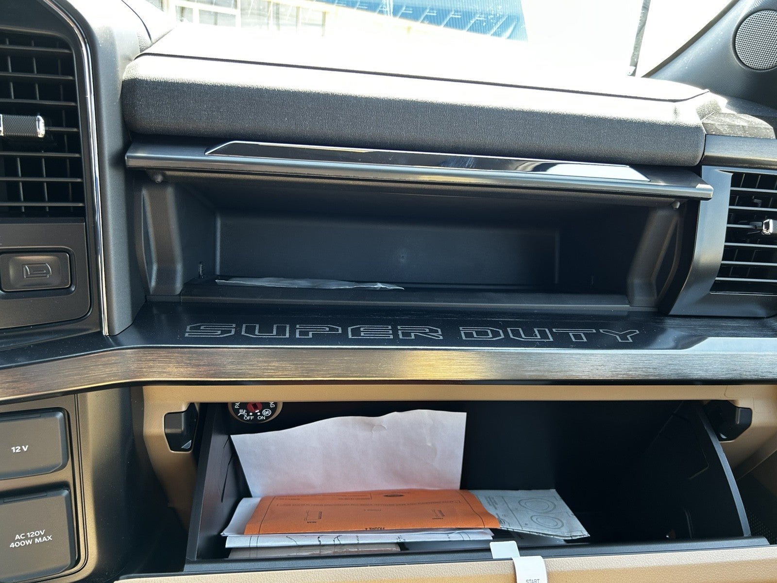 2026 Ford Super Duty F-450 DRW F-450® Lariat®