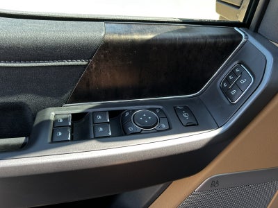 2026 Ford Super Duty F-450 DRW F-450® Lariat®