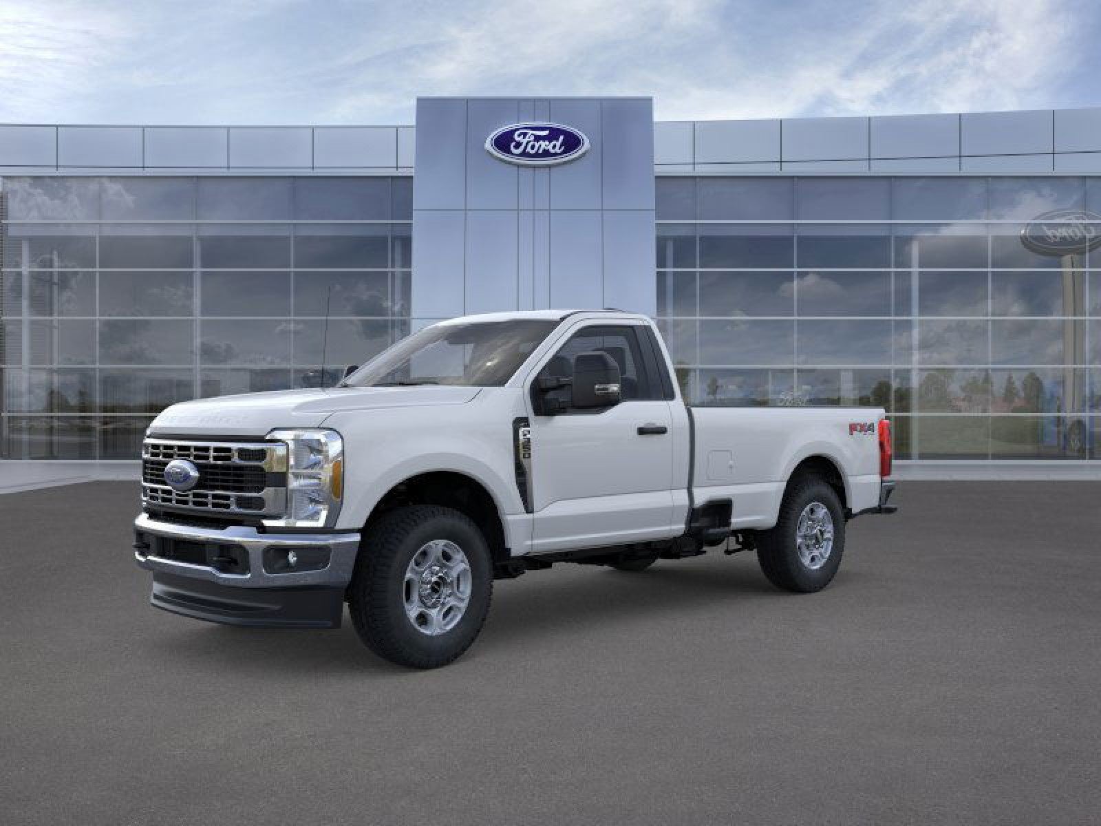 2026 Ford Super Duty F-350 SRW F-350® XLT
