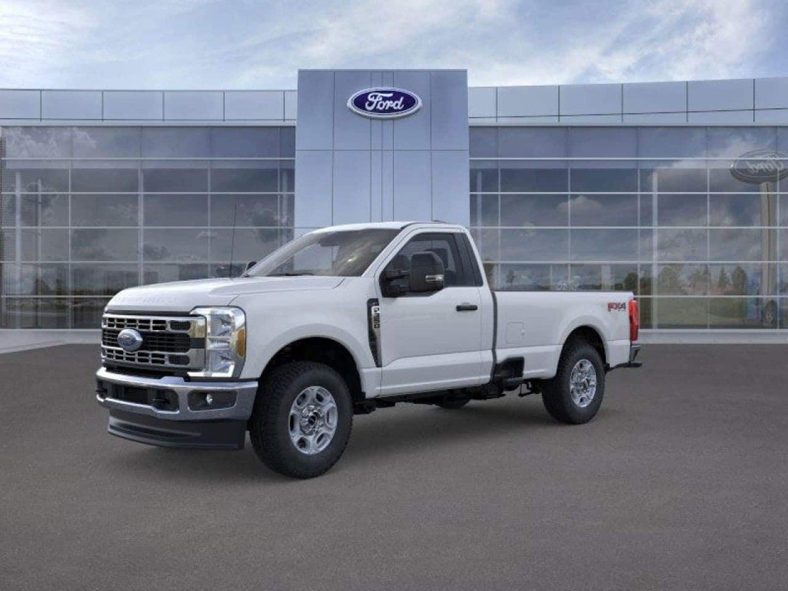 2026 Ford Super Duty F-350 SRW F-350® XLT