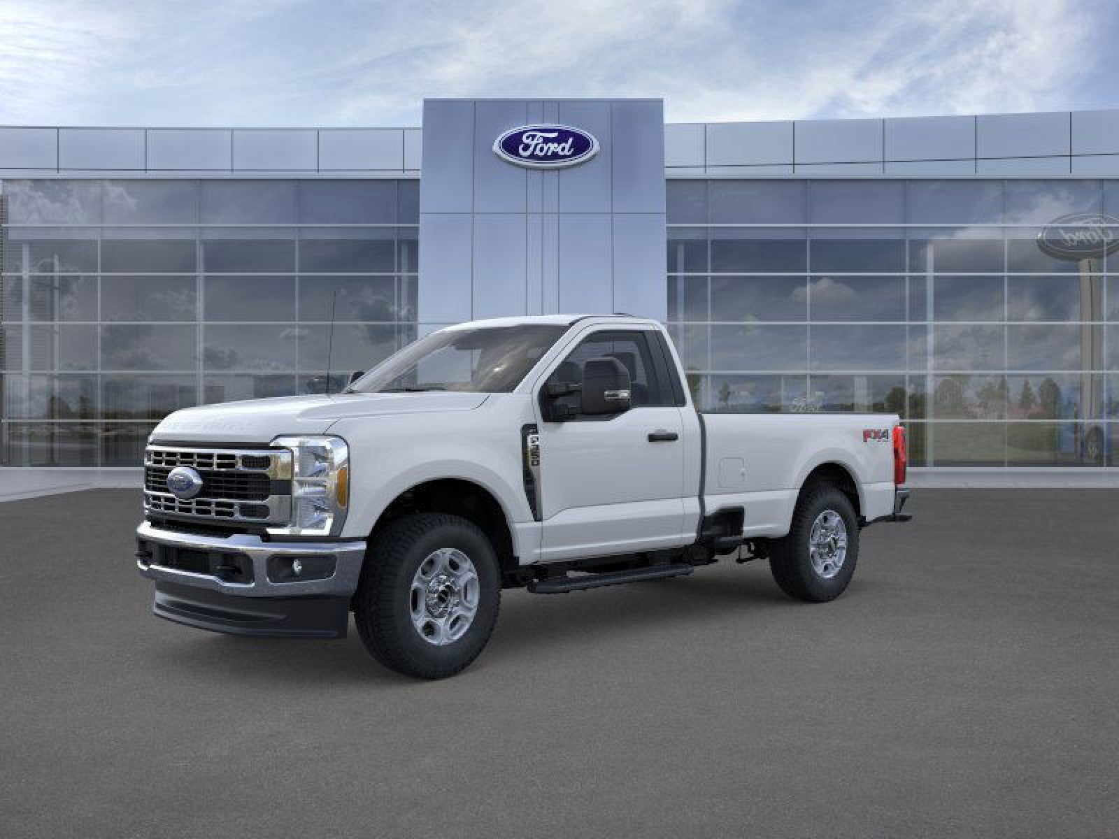 2026 Ford Super Duty F-350 SRW F-350® XLT