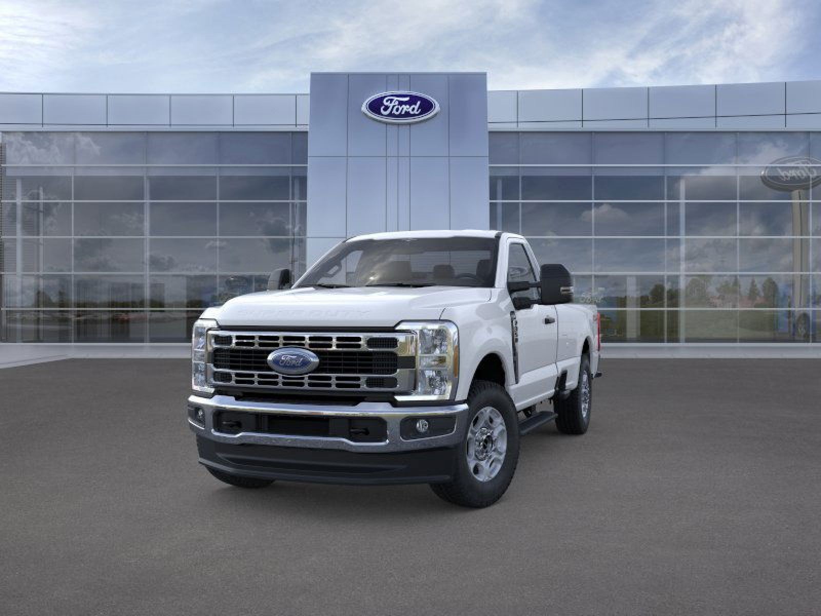 2026 Ford Super Duty F-350 SRW F-350® XLT