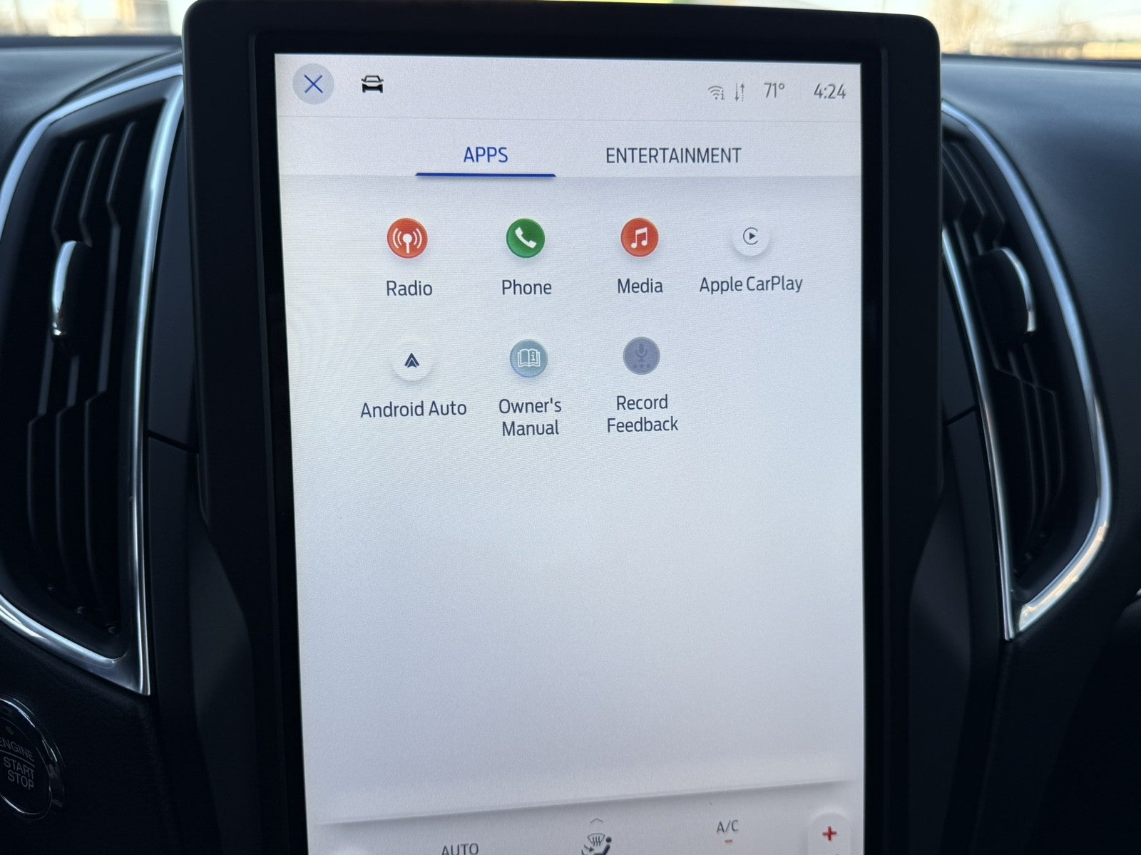 2024 Ford Edge Titanium